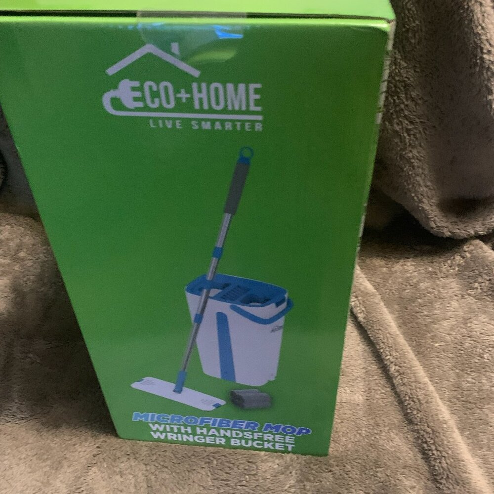 Mop and Bucket with Wringer Set, Hands Free Flat Floor Mop and Bucket, 4 PADS